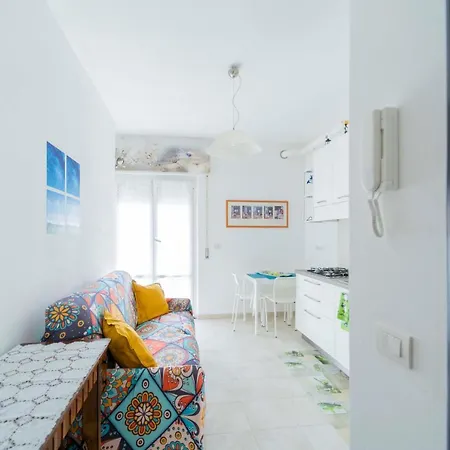 Apartamento 133 - Casa Iole, Terrazza Comune Vista Mare, 10 Minuti A Piedi Dalla Spiaggia - Parcheggio Privato Gratis *